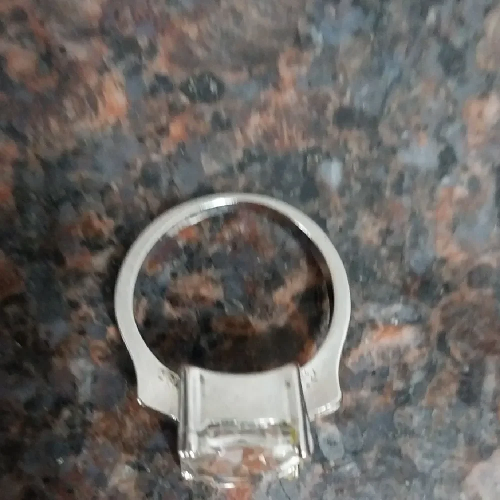 Unlisted Silver Ring with Clear Gemstone